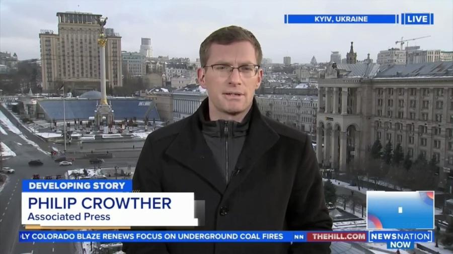 Rússia x Ucrânia: O repórter Philip Crowther faz a cobertura da guerra em seis idiomas diferentes - Reprodução