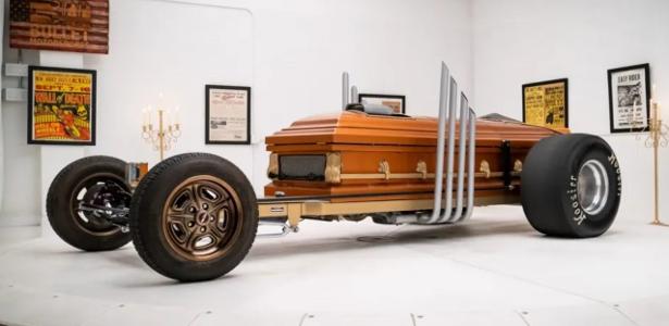 'Caixão móvel': jeito rápido de ir ao cemitério é leiloado com preço de SUV