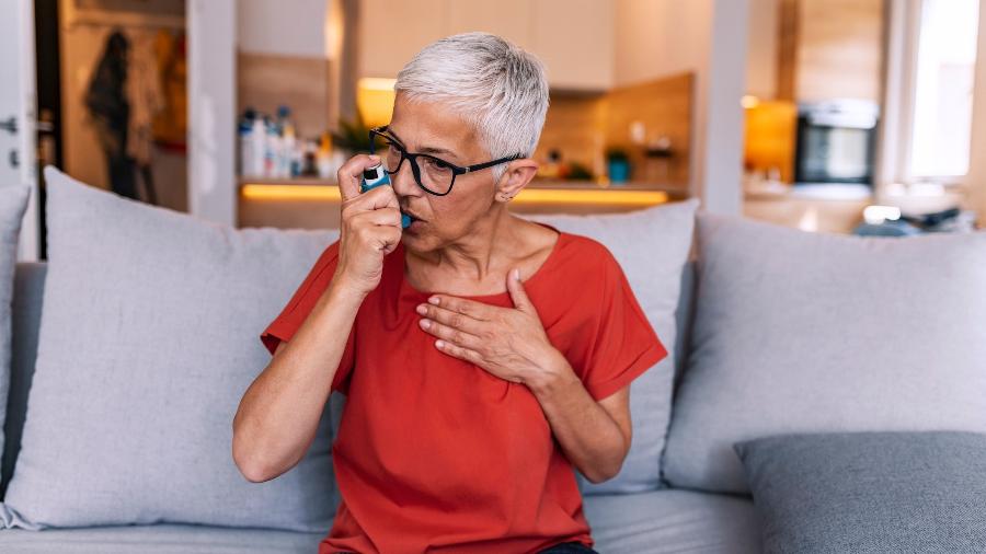 Má qualidade do ar dentro de casa pode agravar problemas respiratórios, como a asma Má qualidade do ar dentro de casa pode agravar problemas respiratórios, como a asma