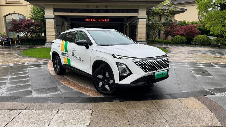 Omoda 5 HEV é híbrido com tecnologia e porte semelhantes aos do Toyota Corolla Cross