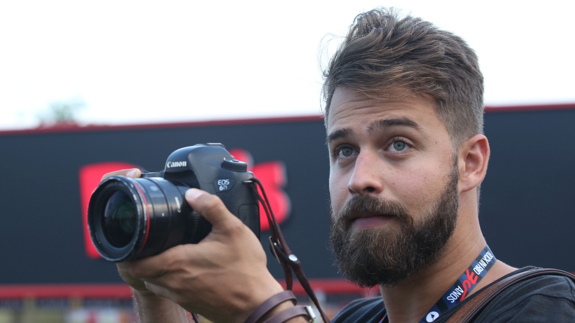 27.set.2015 - Os gatos não estão só no público, o Rock in Rio 2015 tem fotógrafo gato também. - Marco Antonio Teixeira/UOL