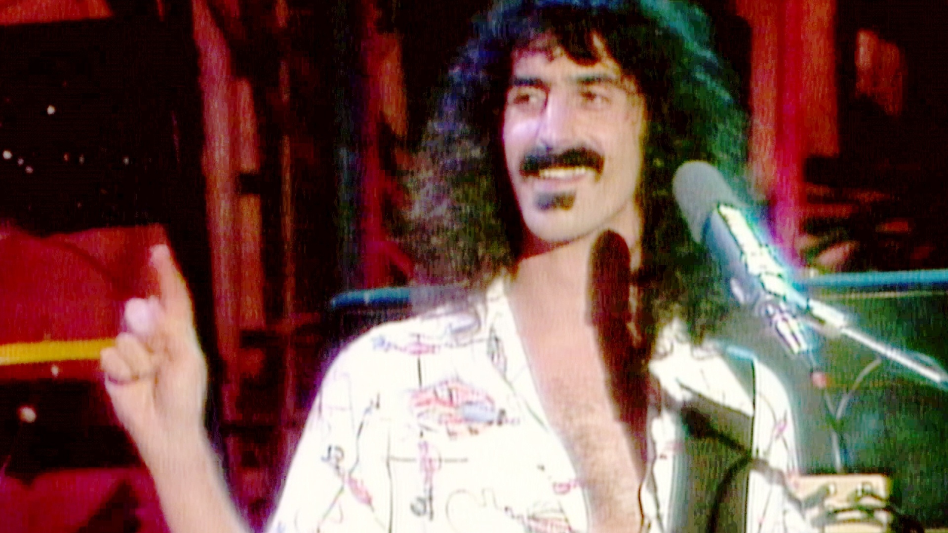Frank Zappa em "Eat The Question" - Reprodução