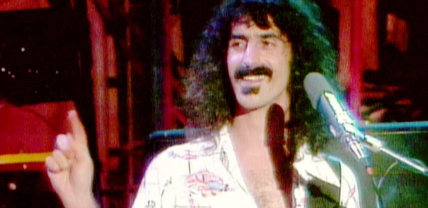 Frank Zappa em "Eat The Question"  - Reprodução