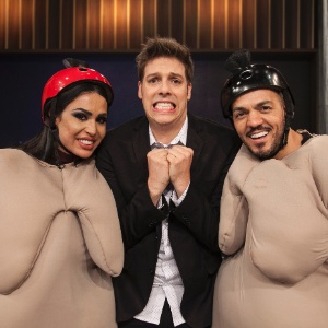 Gracyanne Barbosa e Belo participam de brincadeira no "Programa do Porchat" - Edu Moraes/Rede Record - Edu Moraes/Rede Record