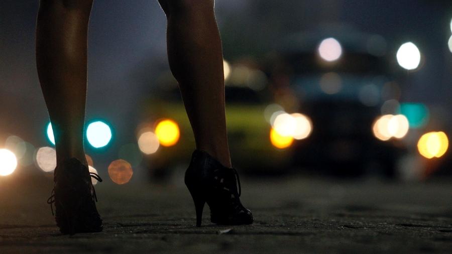 Na ausência de papéis para trabalhar legalmente, mulheres terminam em bares na Colômbia - Getty Images/iStockphoto