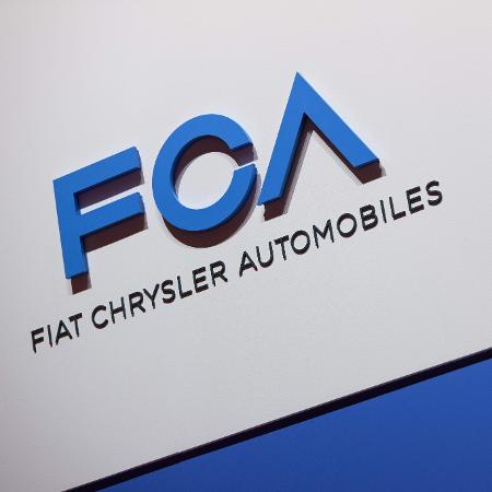 FCA (Fiat Chrysler Automobiles) logo durante o Salão de Genebra - Harold CUNNINGHAM/AFP