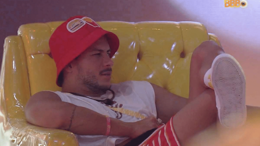 BBB 22: Arthur Aguiar se empanturrou em festa do reality patrocinada por famosa rede de fast-food - Reprodução/Globoplay