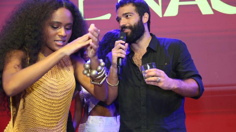 Duda Santos e Humberto Carrão na festa de Renascer