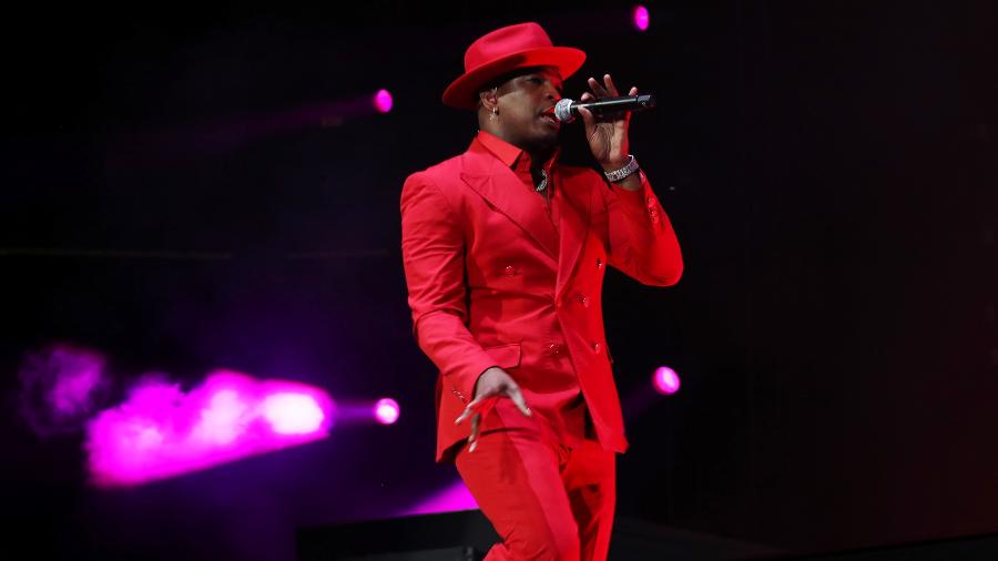 Ne-Yo participa do Pass The Mic Live do DJ Cassidy! no Prudential Center em 12 de maio de 2023 em Newark, Nova Jersey