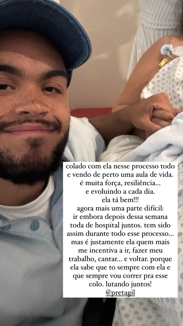 Francisco Gil postou imagem em que segura mão da mãe, Preta Gil