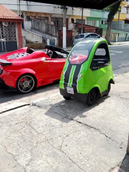 Nanico P50 ao lado do Karrão, um Ford Ka transformado em esportivo Nanico P50 ao lado do Karrão, um Ford Ka transformado em esportivo