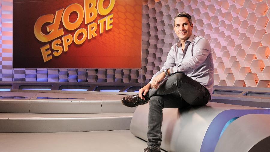 Ivan Moré no estúdio do "Globo Esporte", que apresentou entre 2015 e 2019: jornalista processou a Globo - Ramon Vasconcellos/Divulgação/TV Globo