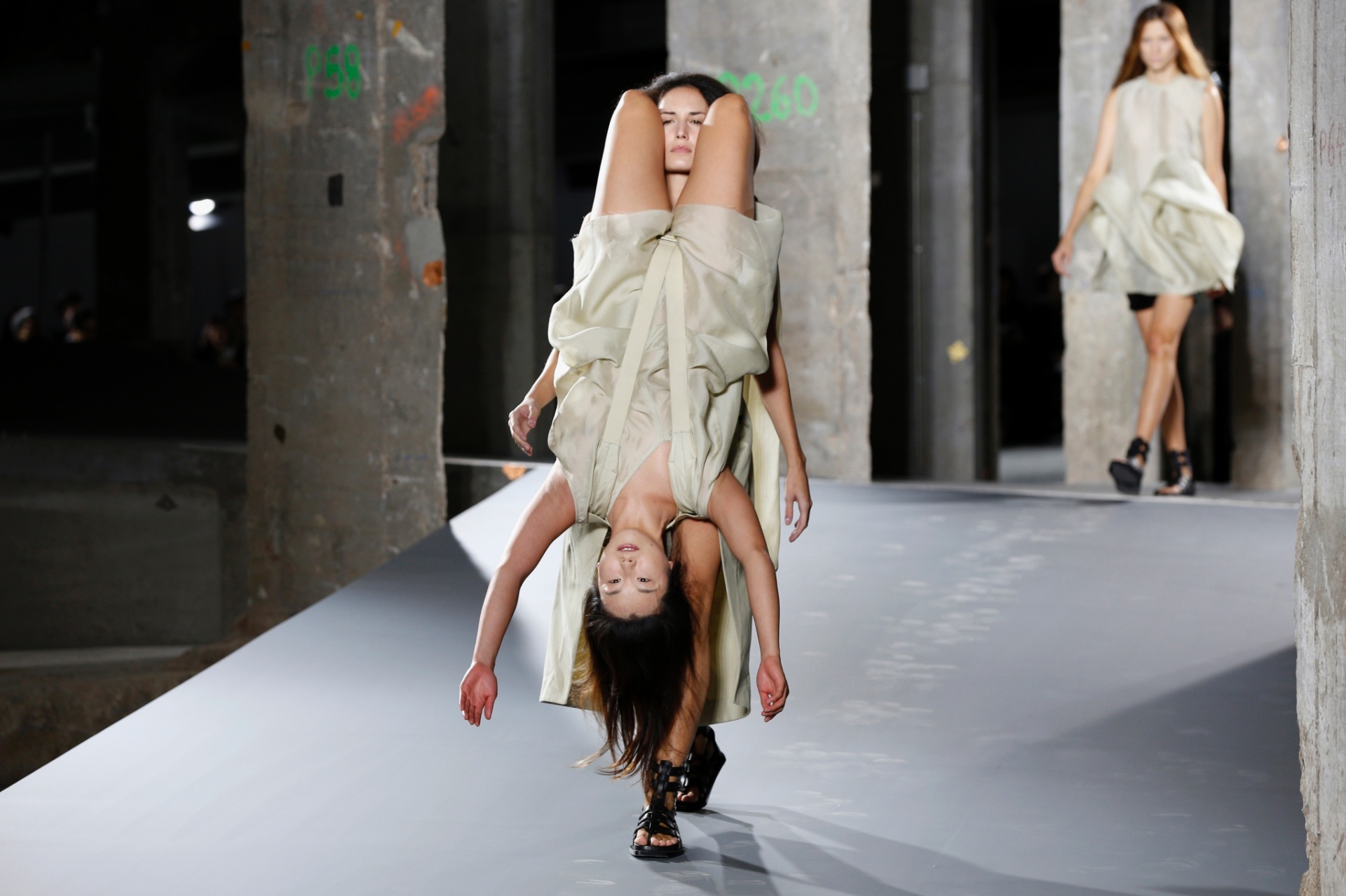 Rick Owens na Semana de Moda de Paris - AFP