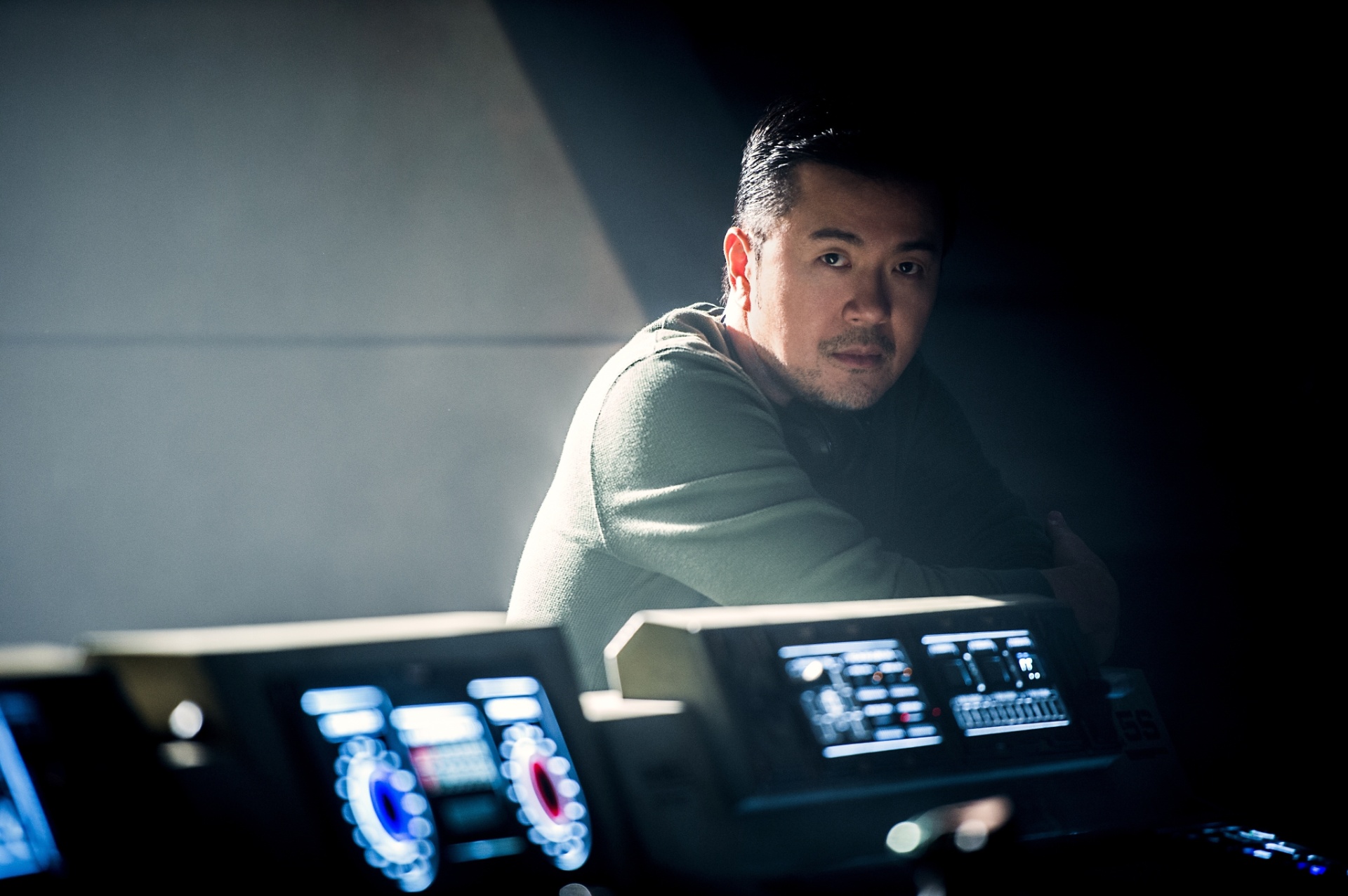 O diretor Justin Lin nos bastidoes de "Star Trek: Sem Fronteiras" - Divulgação