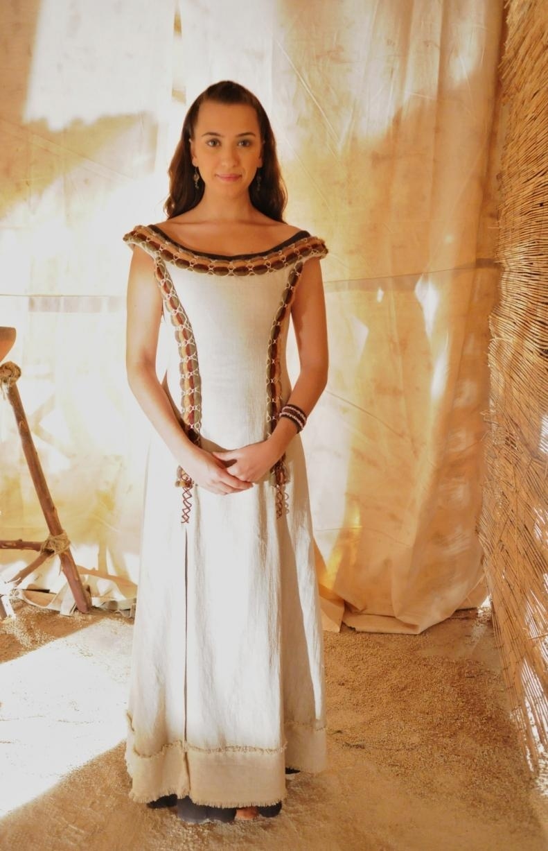 Juliana Boller interpreta Chaia em "Terra Prometida" - Munir Chatack/Record