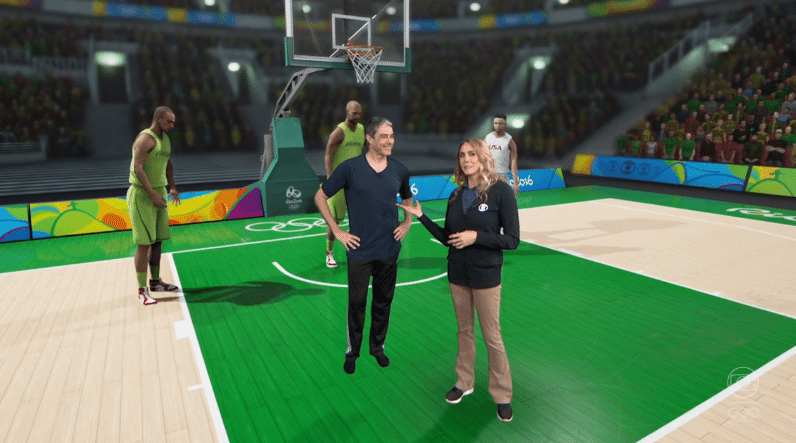 13.ago.2016 - Sem gravata, sem sapato e em clima de Jogos Olímpicos, William Bonner jogou basquete ao lado da ex-jogadora Hortência durante o "Balada Olímpica", na madrugada deste sábado (13) - Reprodução/TV Globo