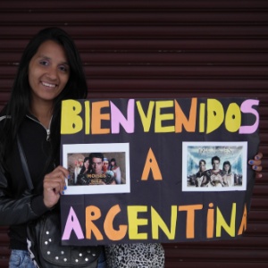 17.nov.2016 - Fã de "Os Dez Mandamentos", Norma Rodriguez homenageia os protagonistas da novela - Grégoire Bouquet/UOL - Grégoire Bouquet/UOL