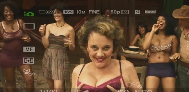 Sol Vega (à direita) em cena da série "Supermax" - Reprodução - Reprodução