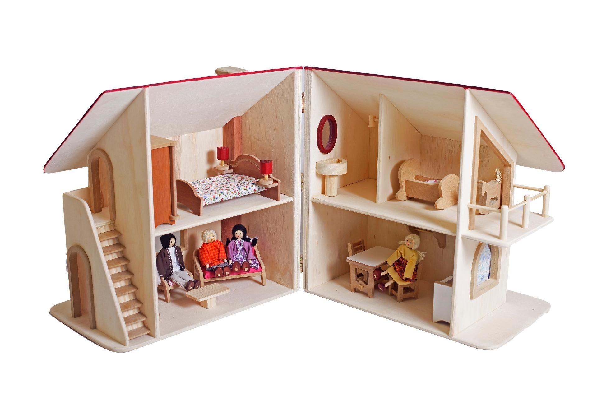 Casinha de madeira, R$ 685, Girapião (www.facebook.com/girapiaofantasias) - Divulgação