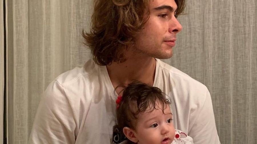 Rafael Vitti publica foto com criança e faz fãs acharem que sua filha nasceu - Reprodução/Instagram