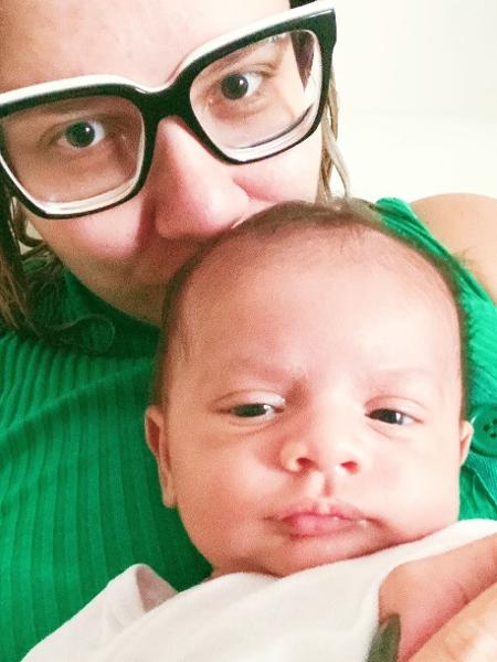 Marília Mendonça com o filho Léo - Reprodução/Instagram