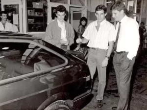 Senna ganhou VW Gol de presente, mas carro foi destruído ainda na fábrica