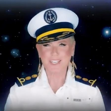 Xuxa compartilhou vídeo para anunciar navio - Reprodução/Twitter