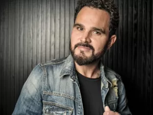 'Missão dada por Deus', diz Luciano Camargo sobre carreira no gospel