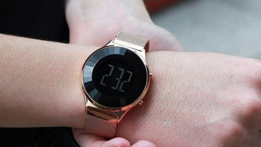 Relógio Technos Crystal com pulseira de aço rosé é um dos queridinhos das consumidoras - DIvulgação