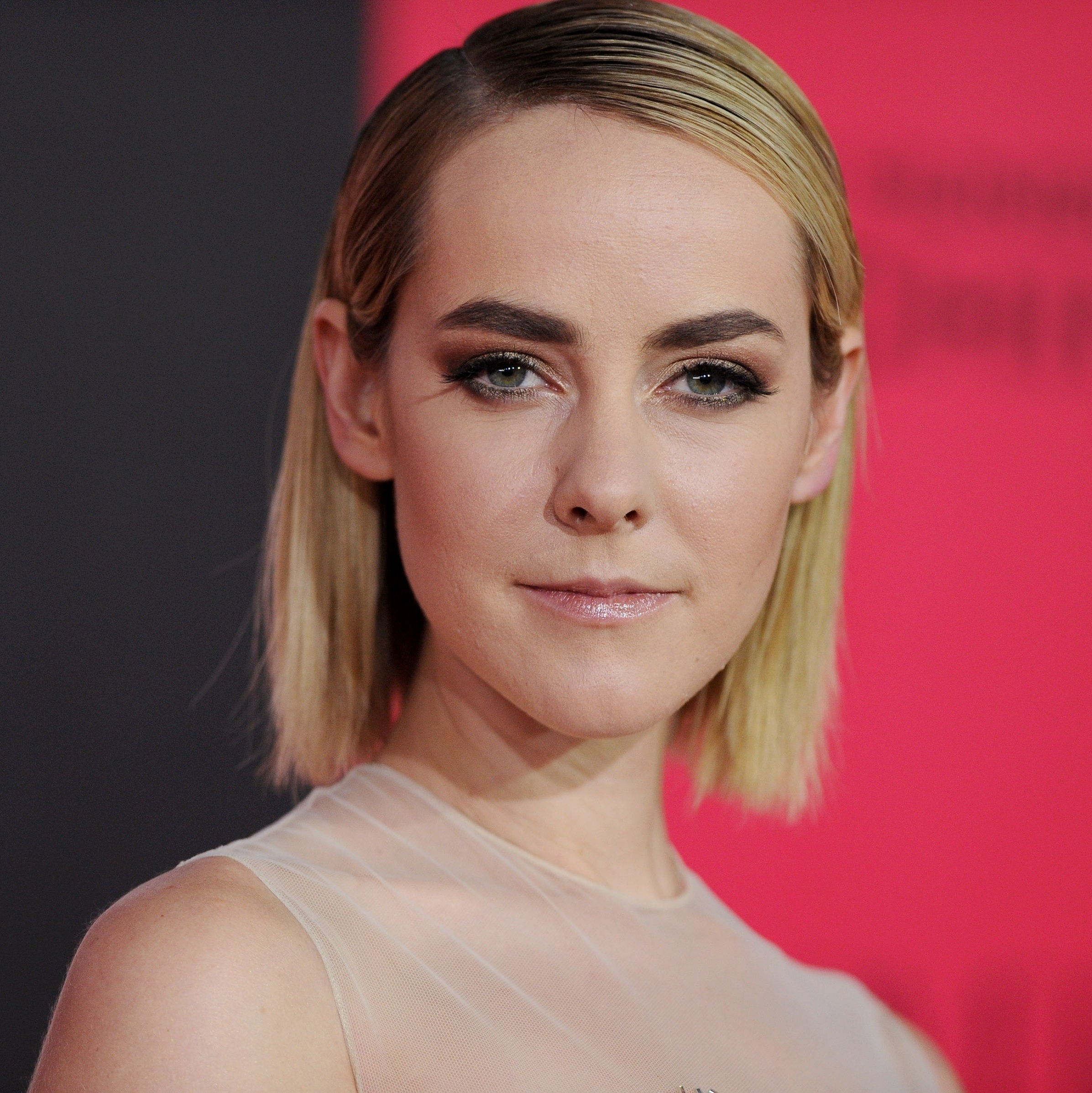 Jena Malone Revela Que Sofreu Abuso Sexual Durante Filmagens De