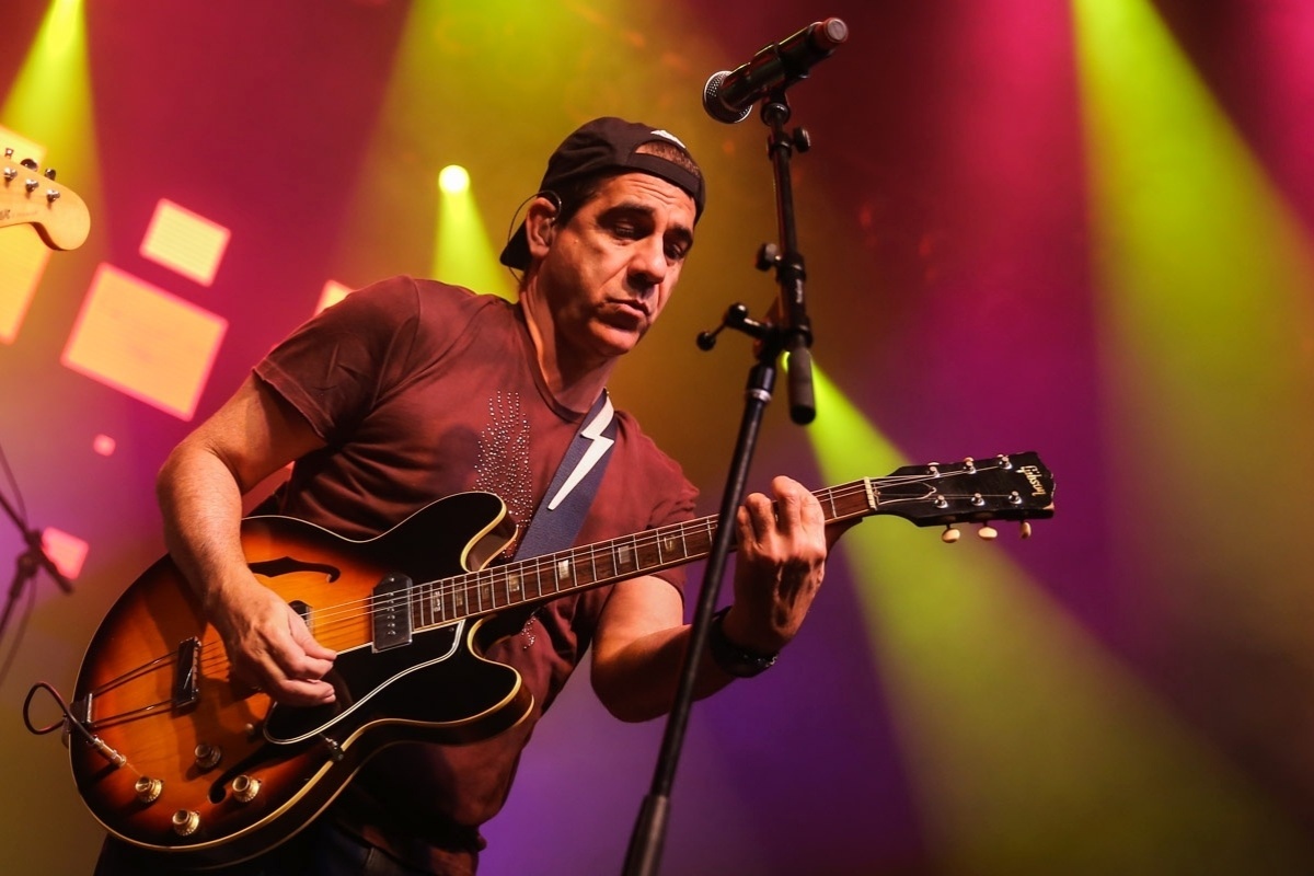 17.jul.2015 - Durval Lelys se une à Blitz para comemorar os 30 anos de carreira da banda com um show especial no HSBC Brasil, na Chácara Flora, na zona sul de São Paulo, nesta sexta-feira - Manuela Scarpa/Photo Rio News