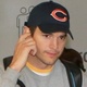 Asthon Kutcher desembarca no aeroporto do Rio - AgNews