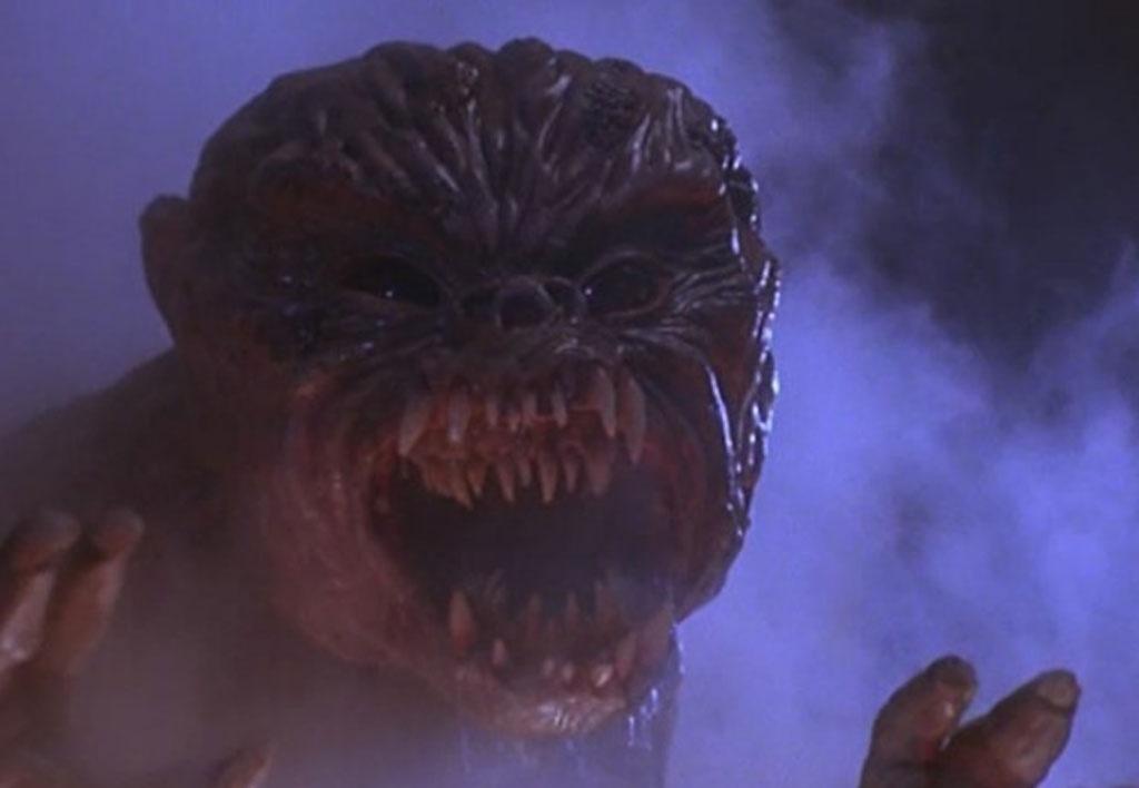 Cena de "The Unholy" (1988) - Reprodução