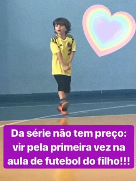 Após pedir demissão, Mariana Ferrão acompanha o filho Miguel na aula de futebol - Reprodução/Instagram - Reprodução/Instagram