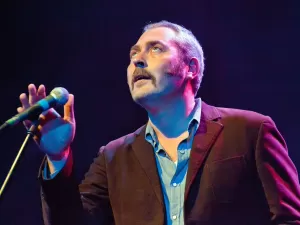 Banda britânica Tindersticks estreia no Brasil com único show em SP