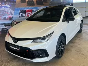 Corolla 'esportivo' tem imagens vazadas; veja como será a linha 2025