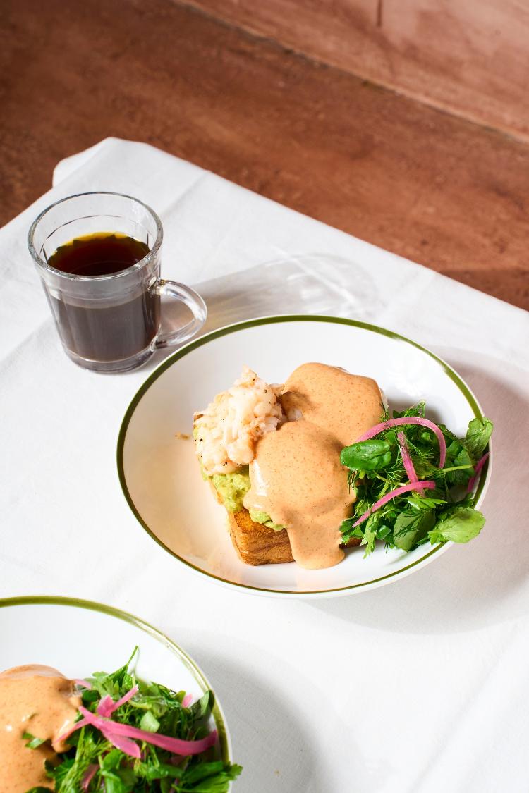 Beneditino Avocado e Camarão, do Botanikafé