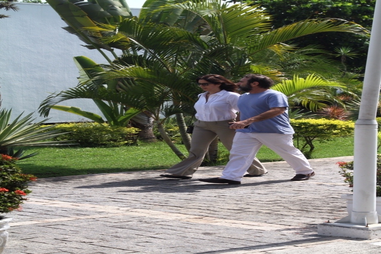 6.mar.2016 - A Atriz Maria Clara Gueiros vai dar seu apoio à família de Rian Brito, encontrado morto no último dia 3 - Anderson Borde/AgNews