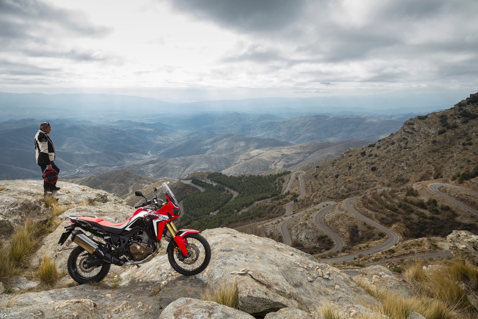 Honda CRF 1000L Africa Twin ABS - Divulgação