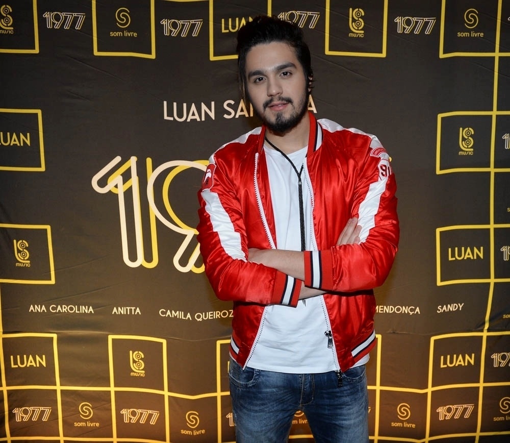 10.ago.2017 - Luan Santana lança em São Paulo o seu novo DVD, "1977", que homenageia as mulheres com duetos com cantoras famosas - Francisco Cepeda/AgNews