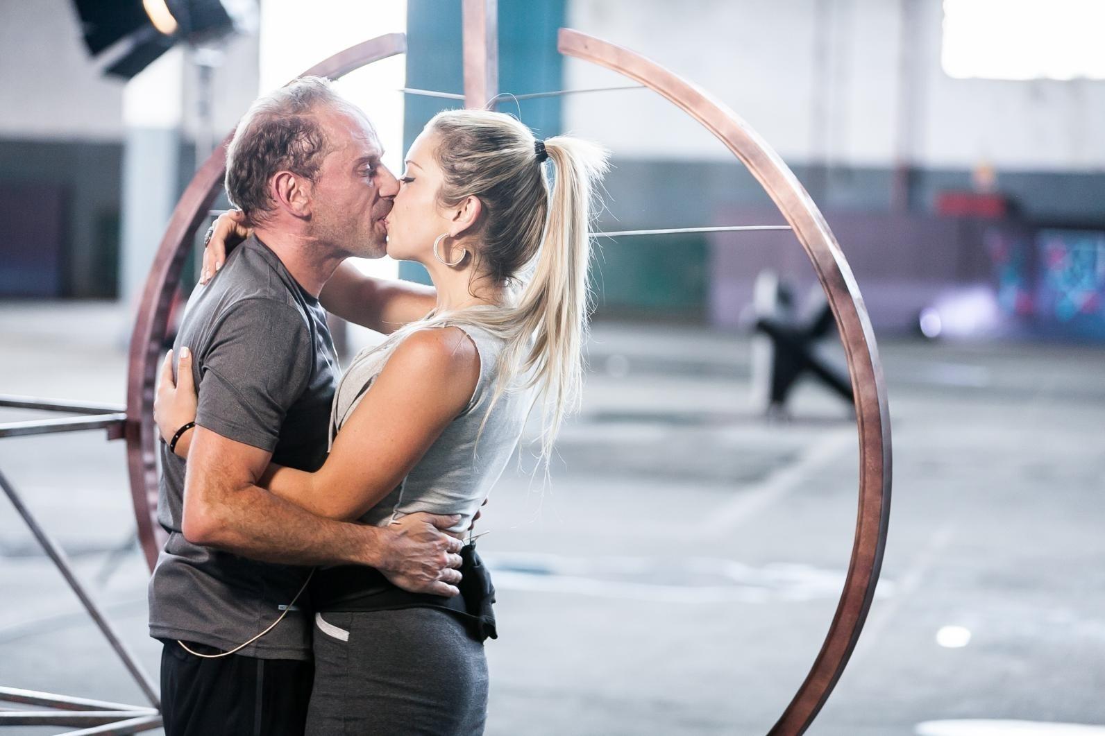 Casais participam da primeira prova da segunda temporada do Power Couple Brasil - Edu Moraes/Record TV