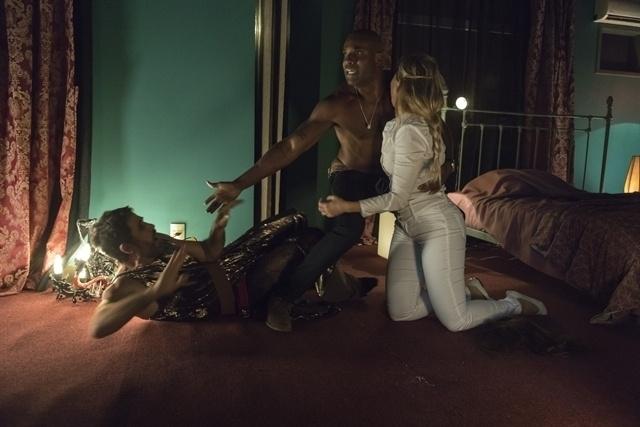 Suzy flagra Samuel com Cido e se revolta com descoberta de que o marido é gay - Globo/Victor Pollak