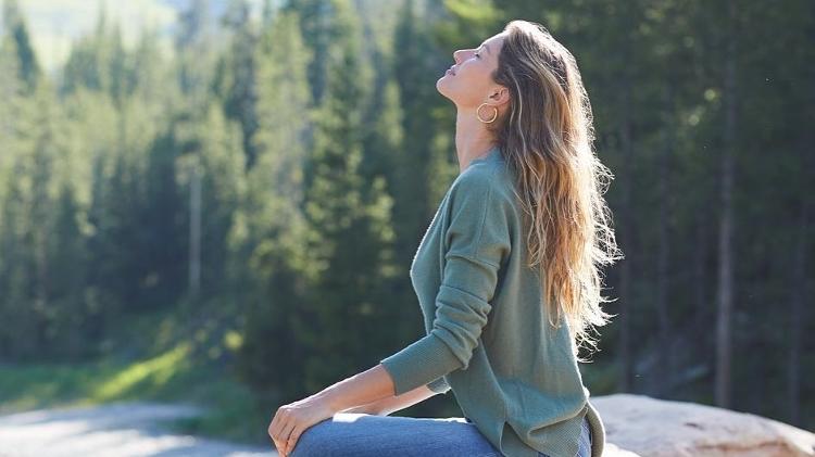 Gisele Meditando - Reprodução/Instagram - Reprodução/Instagram