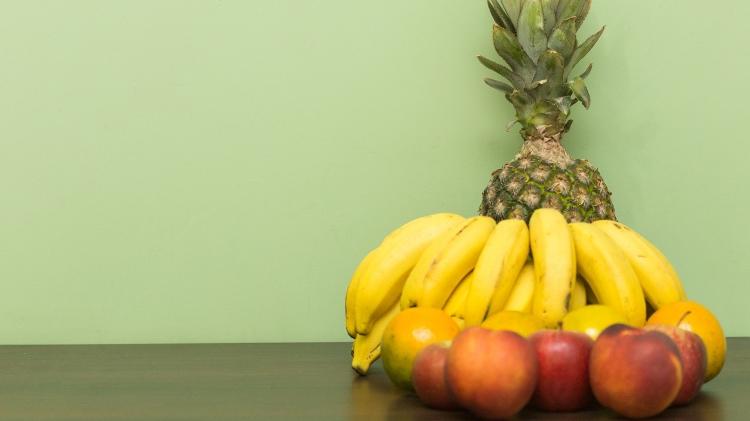 Frutas, maçã, banana, abacaxi - iStock - iStock