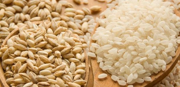 Trocar o arroz branco pelo integral é mesmo vantajoso? Entenda