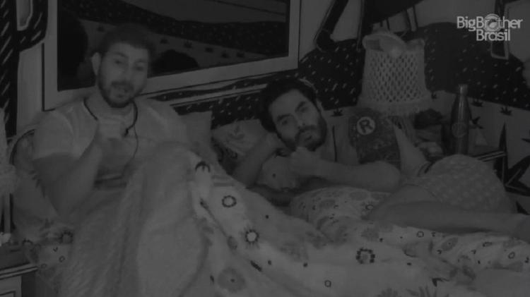 BBB 21: Caio, Rodolffo, Sarah, Gilberto e Juliette conversam sobre votos - Reprodução/Globoplay - Reprodução/Globoplay