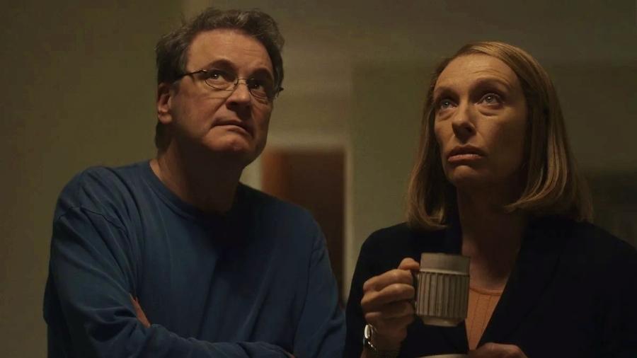 Toni Collette e Colin Firth são protagonistas da série de true crime "A Escada" - Divulgação/ HBO Max
