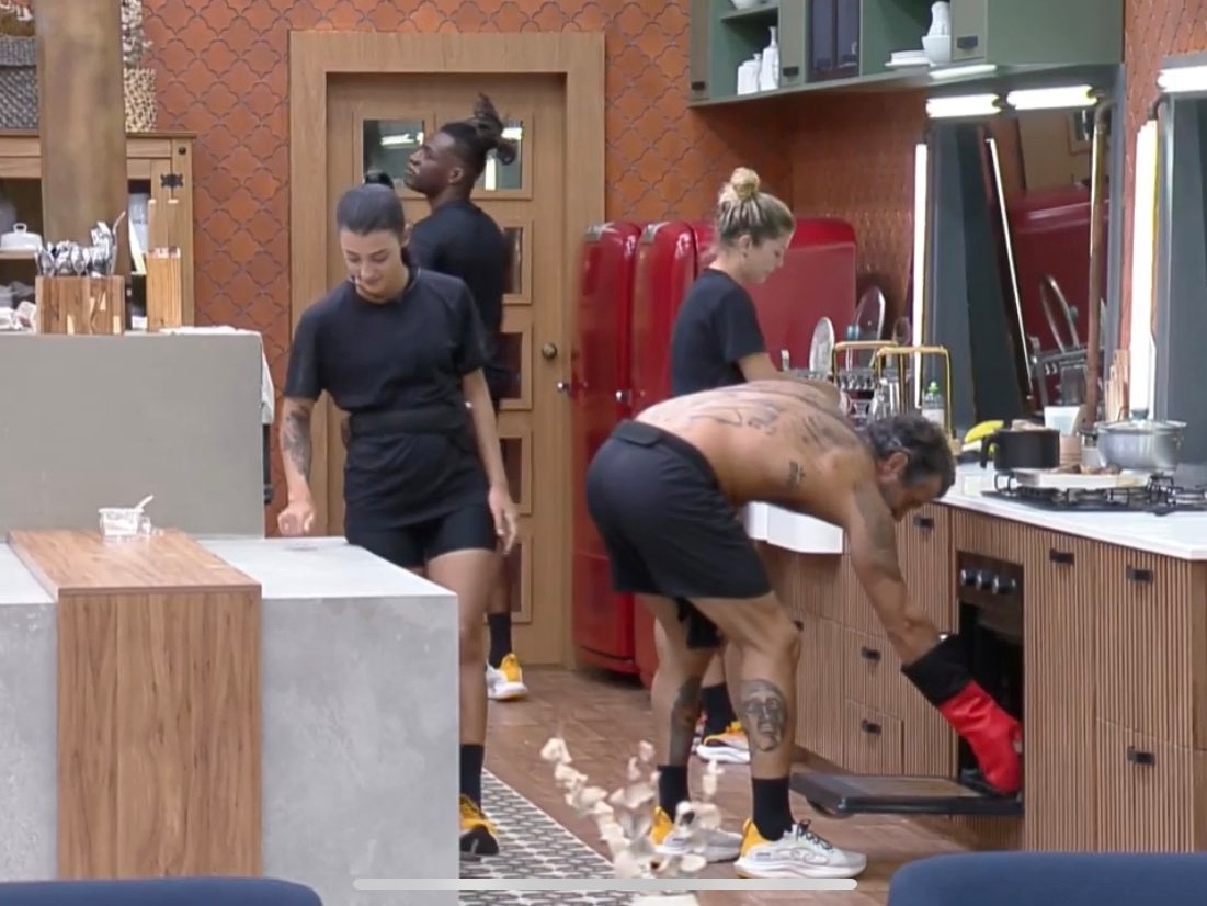 Peões eliminados passam informações externas para Top 5; saiba quais foram