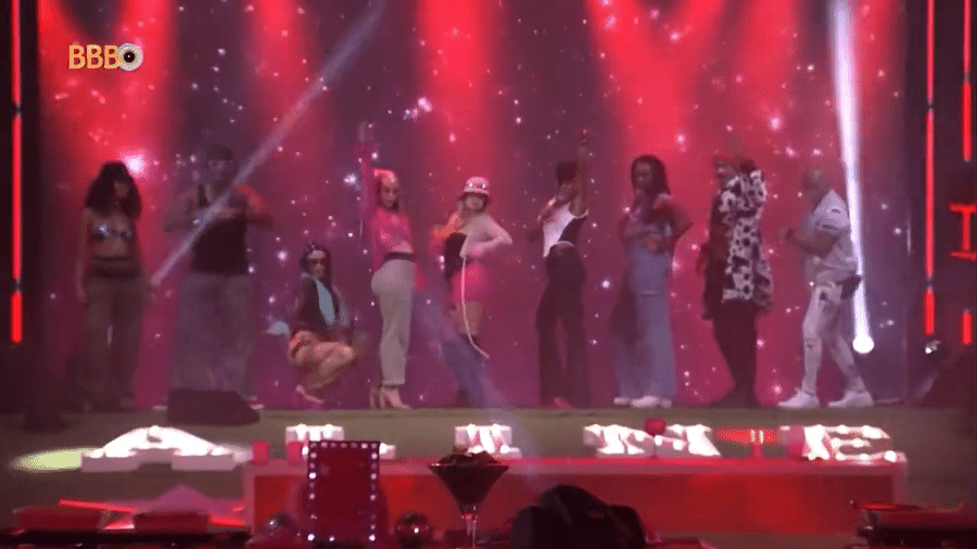 BBB 23: Top 9 dança Ragatanga no palco da Festa do Líder de Aline - Reprodução/Globoplay