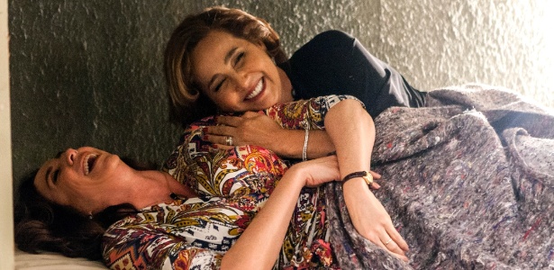 Marisa Orth e Claudia Jimenez nos bastidores de "Haja Coração" - Artur Meninea/Divulgação/TV Globo - Artur Meninea/Divulgação/TV Globo